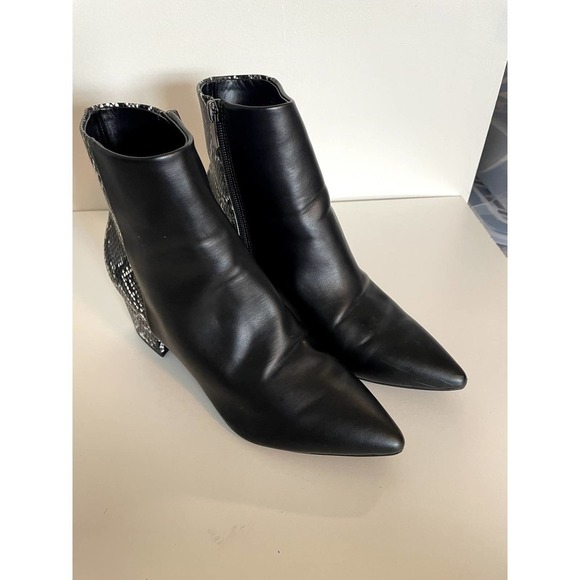 Nine West Boots Snake Print size 8.5 Shoes women - Picture 4 of 7